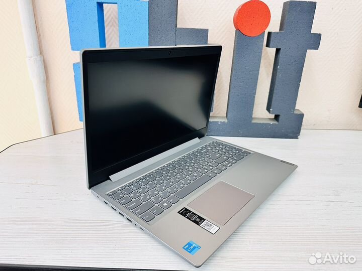 Новый нoутбук соrе i3-1115g4 IPS