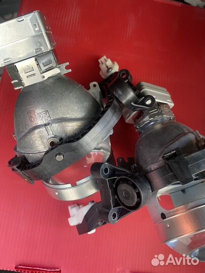 Биксеноновые линзы Mercedes w204