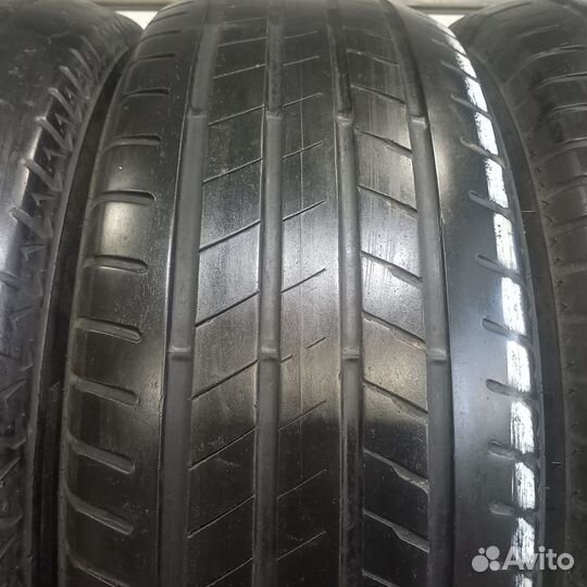 Bridgestone Alenza 001 225/60 R18 104W