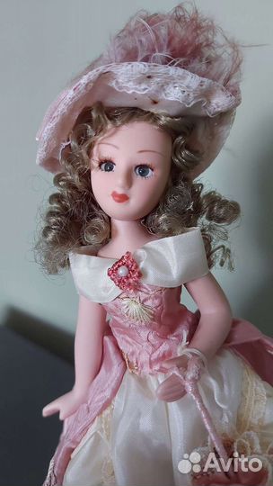 Кукла фарфоровая коллекционная