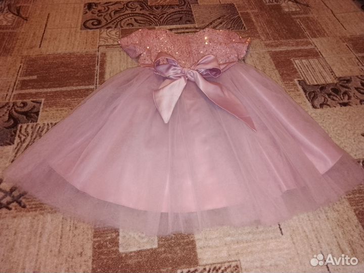 Платье нарядное для девочки