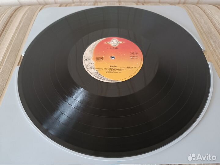 J.J. Cale – Shades (оригинальный винил)