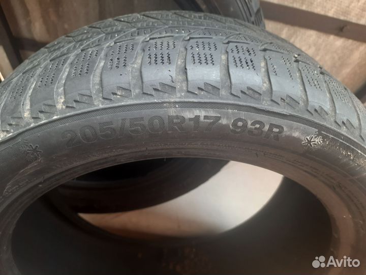 Triangle Snowlink TWT02 205/50 R17 93R