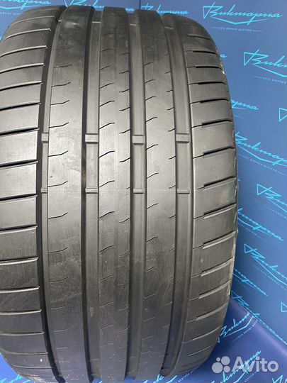 Bridgestone Potenza Sport 245/35 R21 и 275/30 R21 98Y