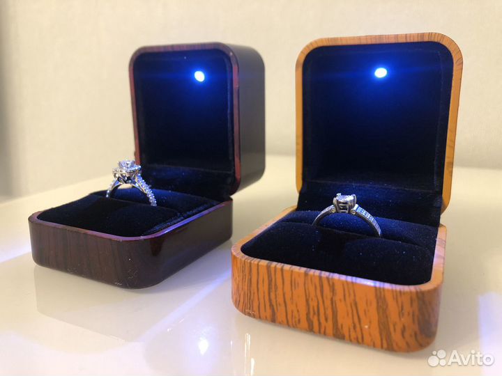 Футляр для кольца с подсветкой LED