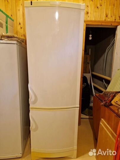 Холодильник Vestfrost bkf355