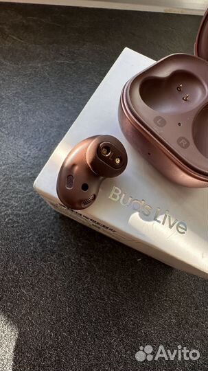 Наушники Galaxy Buds Live Бронзовый