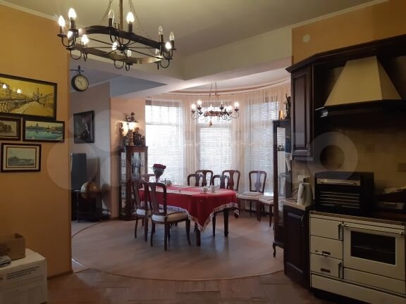 Дом 232 м² на участке 33 сот.