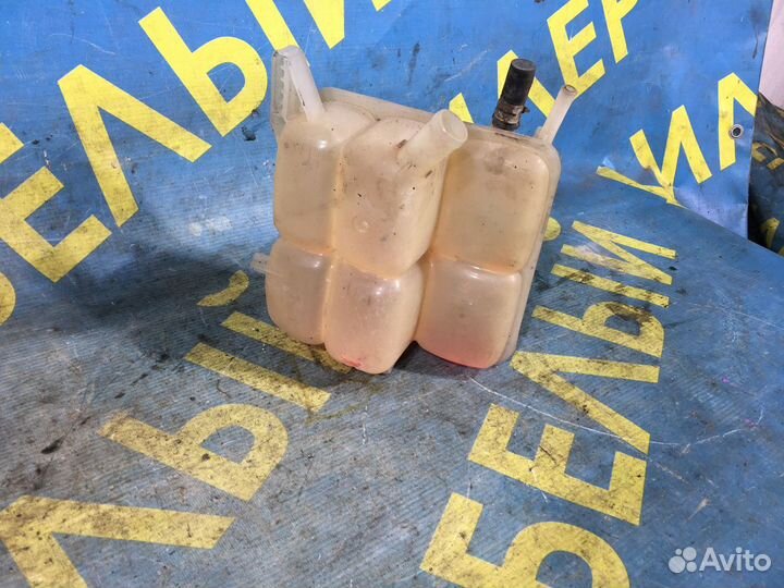 Расширительный бачок Ford Focus 2