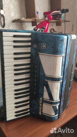 Продам Аккордеон Восход-3