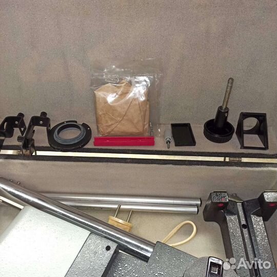 Фотоувеличитель упа 613, кюветы, бачок, ролик