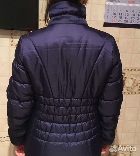 Молодежная куртка для девушки puma