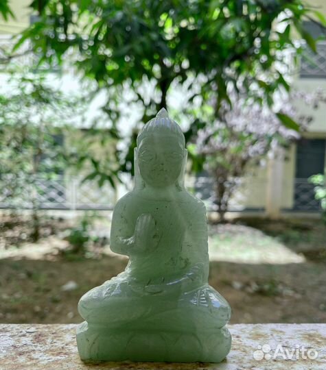 Статуэтка будда