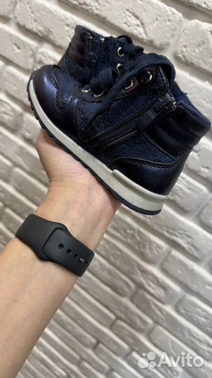 Ботинки демисезонные 24