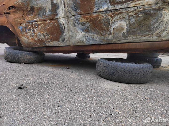 Порог Renault Logan 1