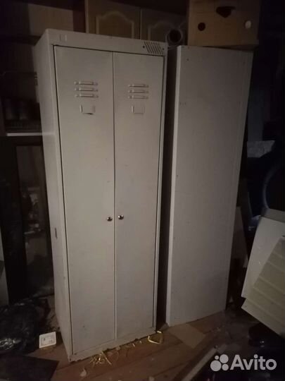 Ящик для одежды металлический