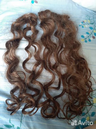 Волосы на заколках искусственные