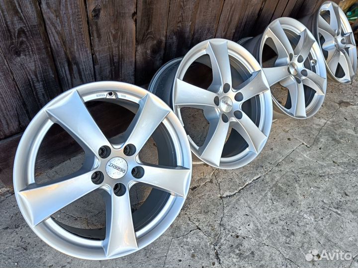 Литые диски 17 Dezent(Германия) 5x114.3