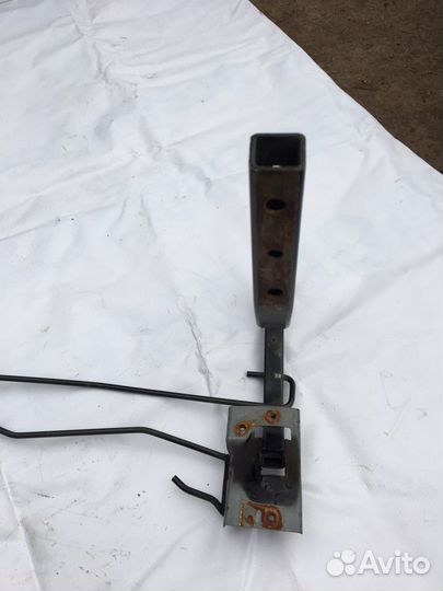 Петли крышки багажника Nissan Maxima A 33