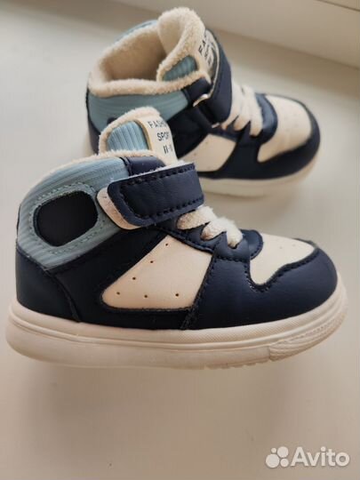 Ботинки демисезонные для мальчика 19(22)