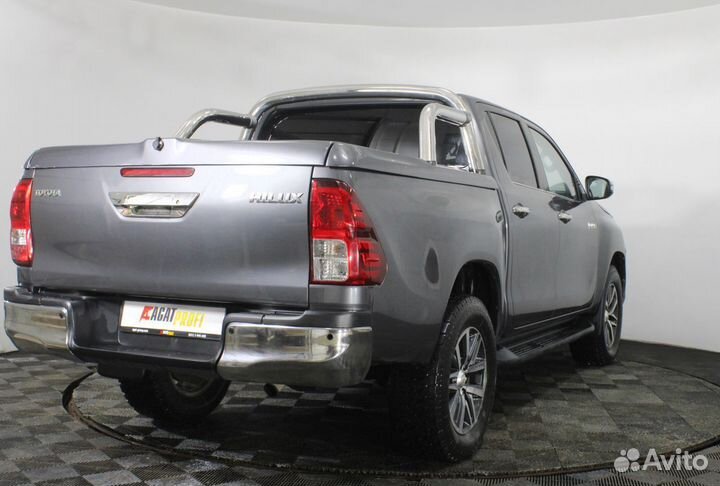 Toyota Hilux 2.8 AT, 2016, 104 007 км