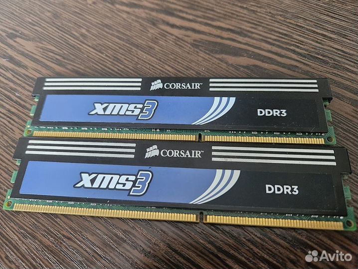 Оперативная память DDR3 Corsair XMS3 4Гб (2по 2Гб)