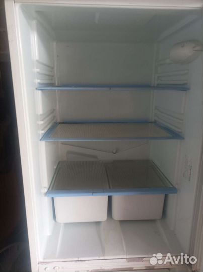 Холодильник бу indesit