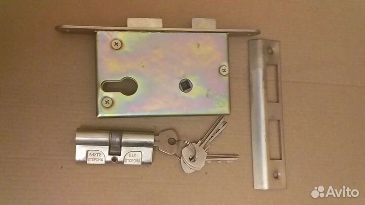 Замок дверной цилиндровый