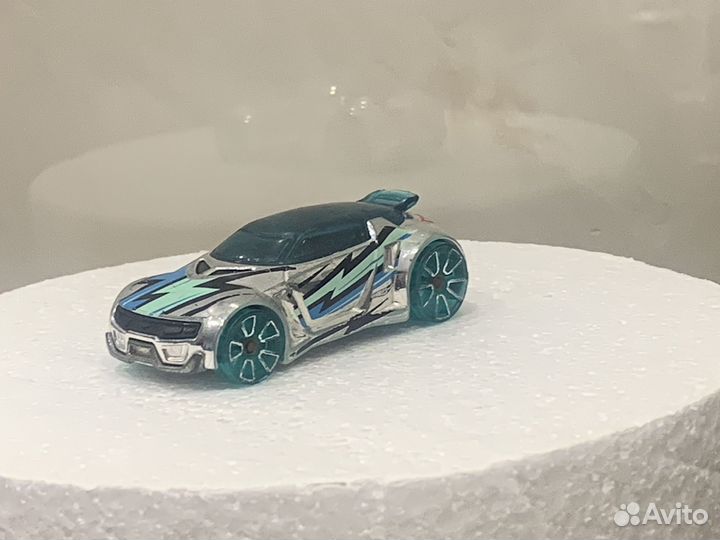 Hot wheels машинка калекционая