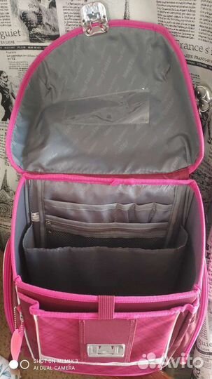 Ранец для девочки с ортопедической спинкой