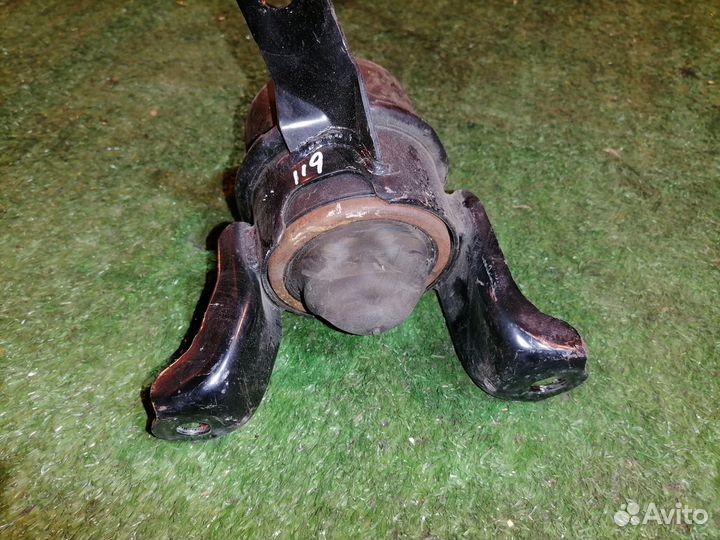 Опора двигателя (подушка двс) передняя правая G33S