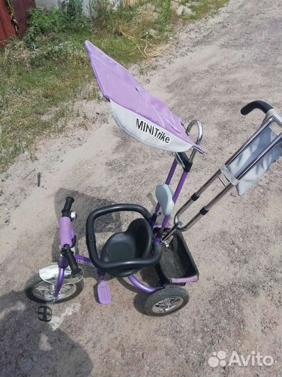 Детский велосипед с ручкой