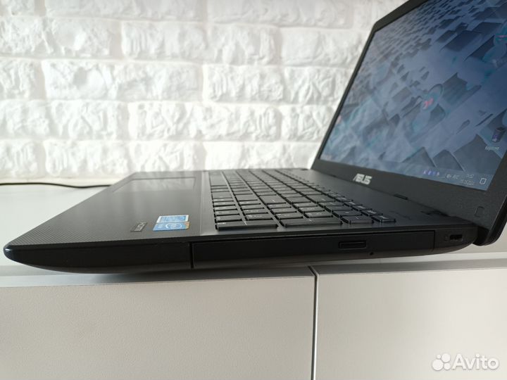 Ноутбук Asus SSD+HDD