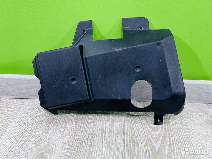 Накладка декоративная Mercedes MP3 мп3 A9416821017