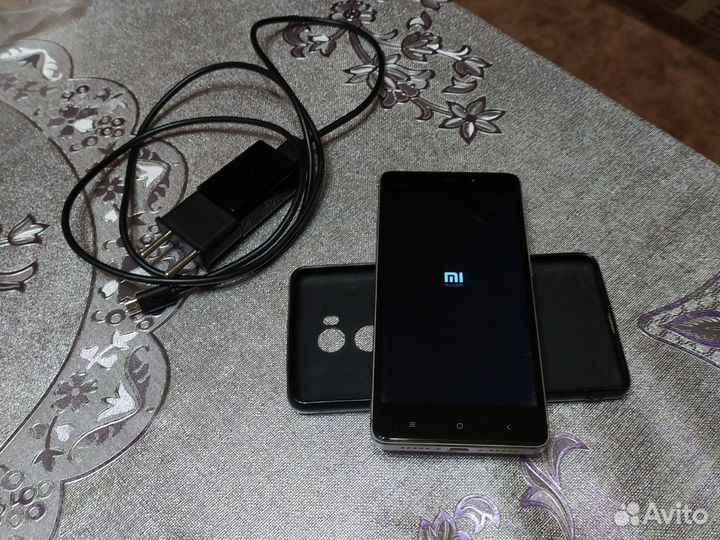 Xiaomi Redmi 4 PRO, 3/32 ГБ
