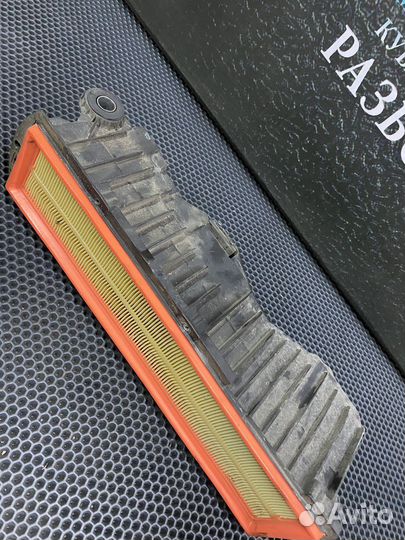 Нижняя часть воздушного фильтра Пежо 408