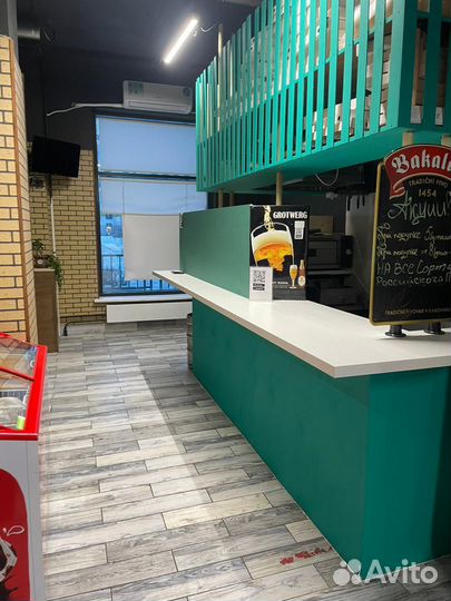 Торговый комплекс, магазин пива и магазин ремит