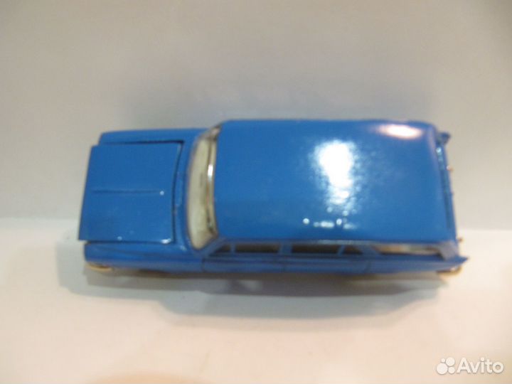 Москвич 426 А3 без ми. Капот три зажима