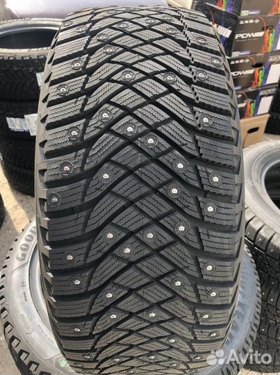 Goodyear UltraGrip Arctic 2 215/50 R17