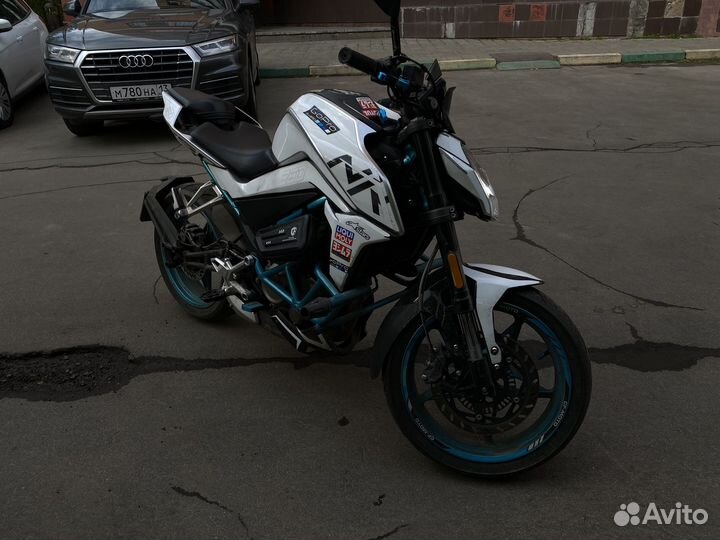 Мотоцикл CFmoto 250nk