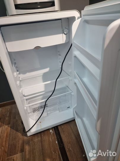 Мини холодильник midea
