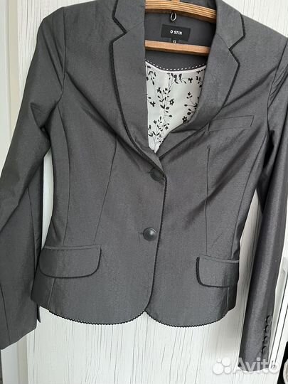 Костюм женский