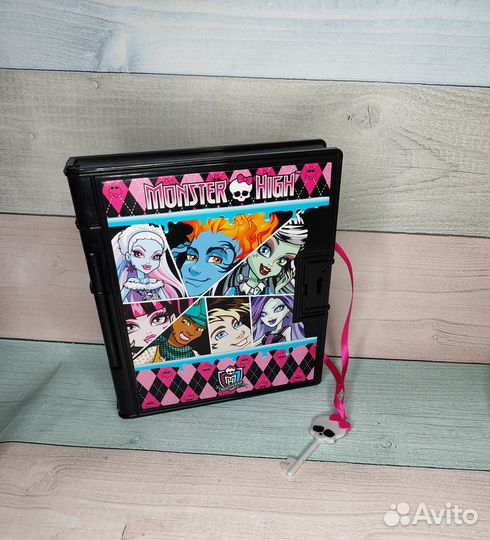 Книга страха Монстр хай
