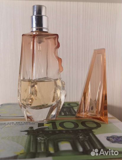 Парфюм. Ангел и Демон. Живанши, Франция