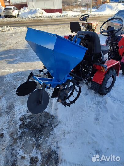 Картофелесажалка к мини трактору