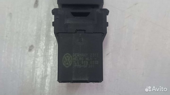 Кнопка стеклоподъемника Volkswagen Passat CC