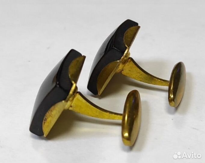 Запонки латунные квадратные с натуральным перелива