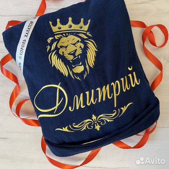 Мужской махровый халат лев с вышивкой