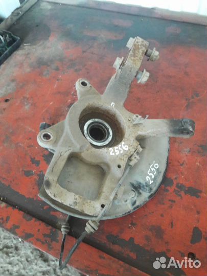 Кулак передний правый SsangYong Actyon 2 2011