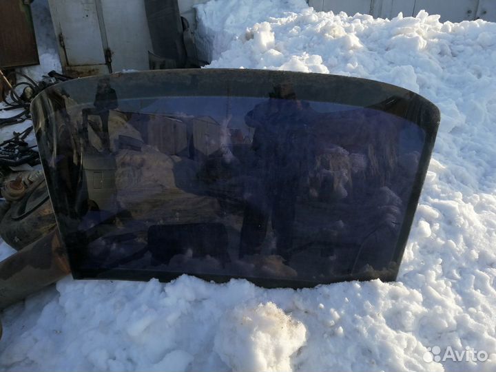 Заднее стекло на ваз 2110